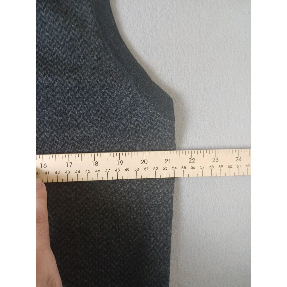 Brooks Brothers 346 100% Merino Wool Geometric Sweater Vest Men's Medium Gray!